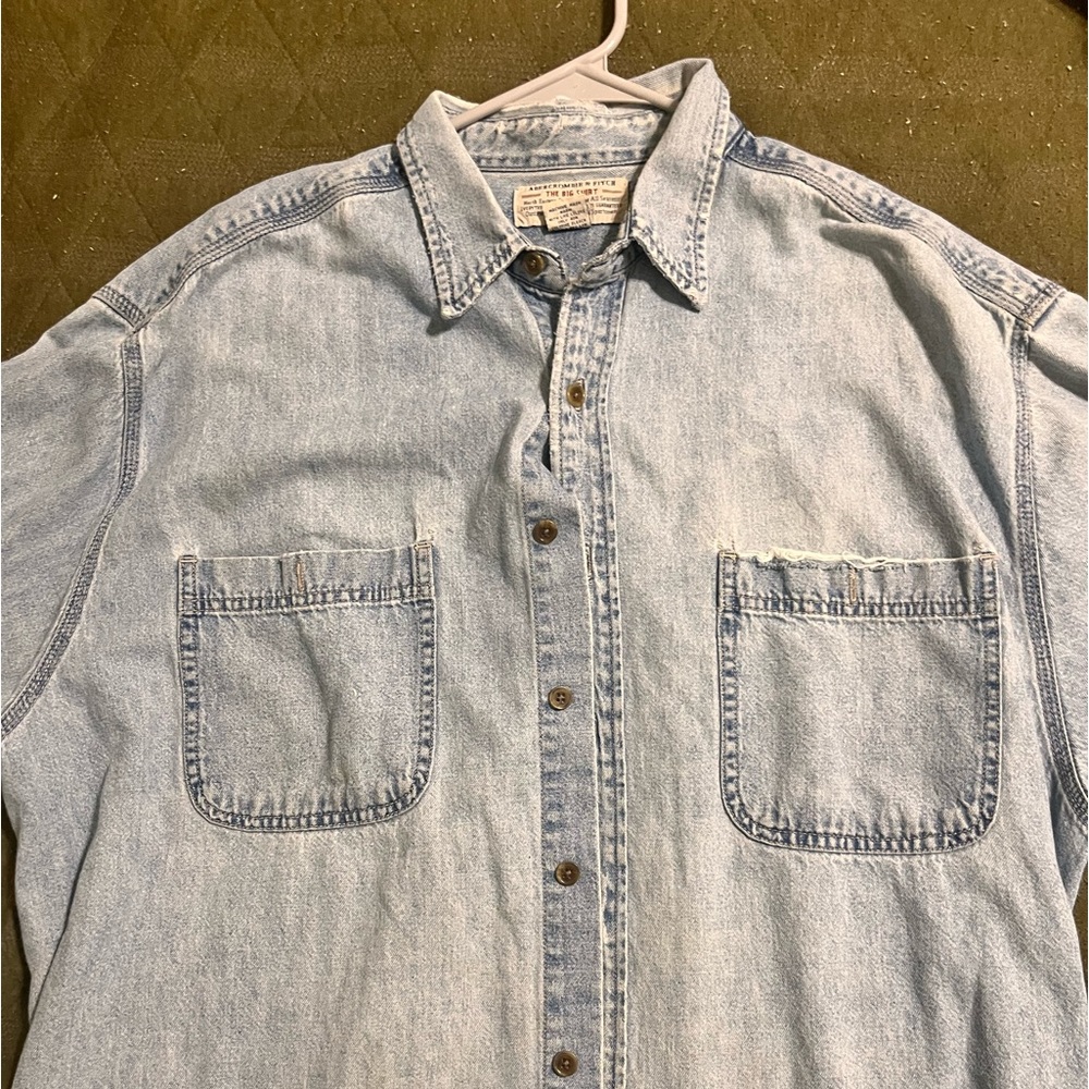 Denim XL Abercrombie and Fitch button down shirt good as new.